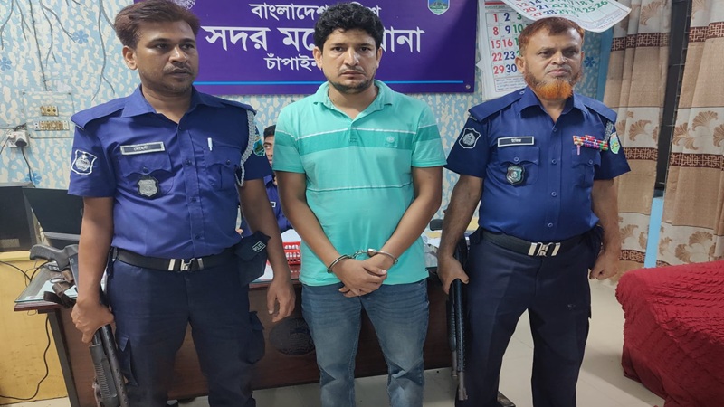 নিষিদ্ধ ছাত্রলীগের চাঁপাইনবাবগঞ্জ পৌর শাখা সভাপতি বিস্ফোরক মামলায় গ্রেপ্তার
